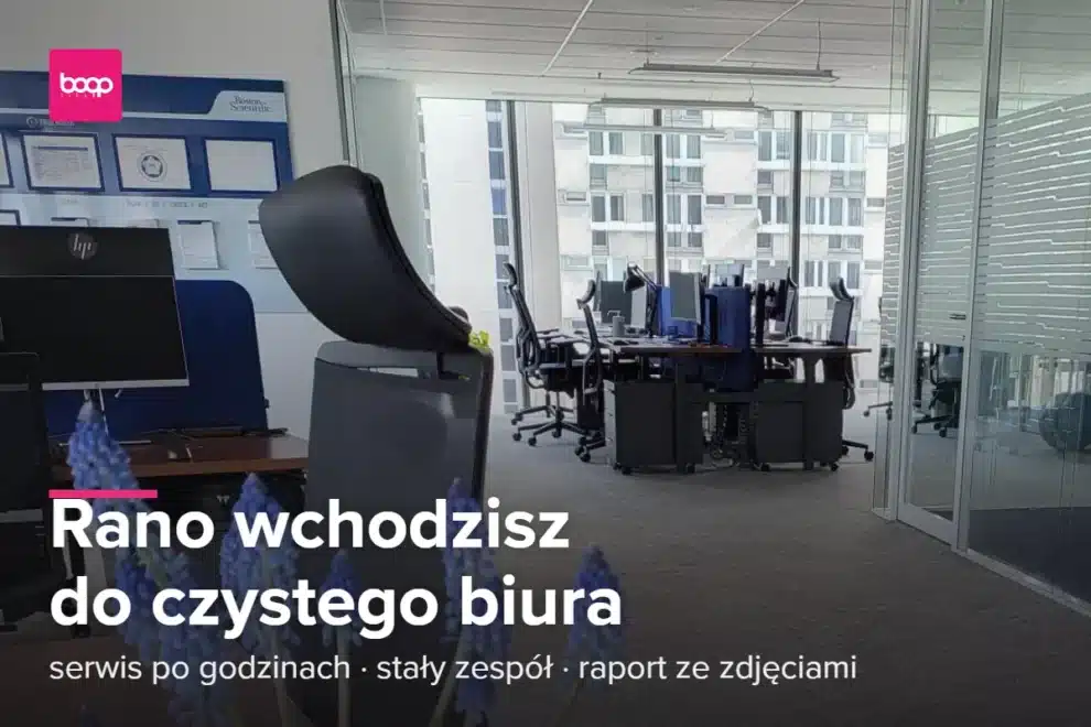 Open space po wieczornym serwisie sprzątającym BOGOclean – biuro gotowe na rano